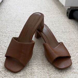 Chinese Laundry Women's Kitten Heels